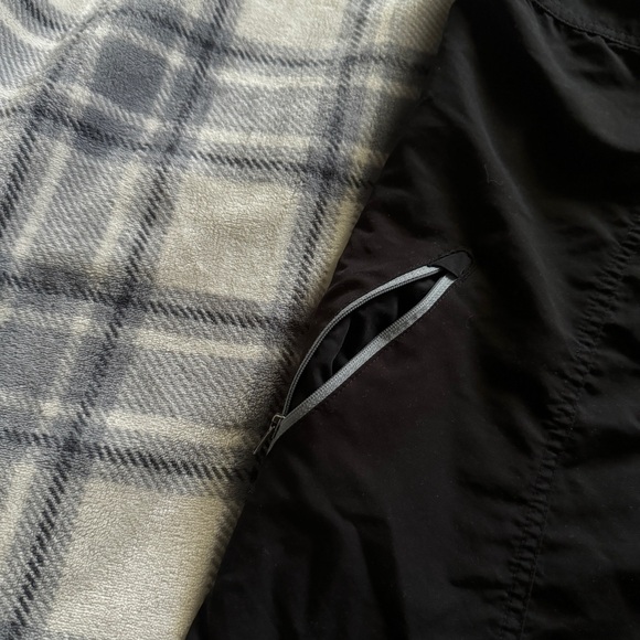 Short Columbia - Picture 6 of 6